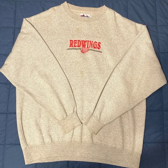 Detroit RedWings Majestic Sweater - Picture 9 of 11